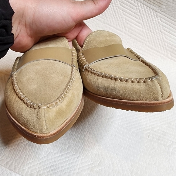 M. GEMI tan suede pointed toe loafers. Women's size 41. - Picture 14 of 16